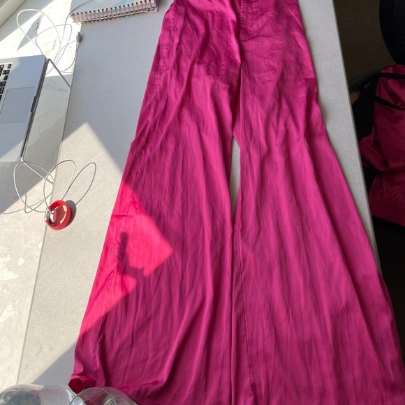 MESHKI FUSIA PINK SATIN PANTS SET - Picture 4 of 7